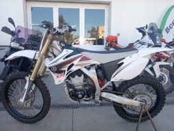 Yamaha YZ 250 F – km 0 – CROSS NUOVA pieno