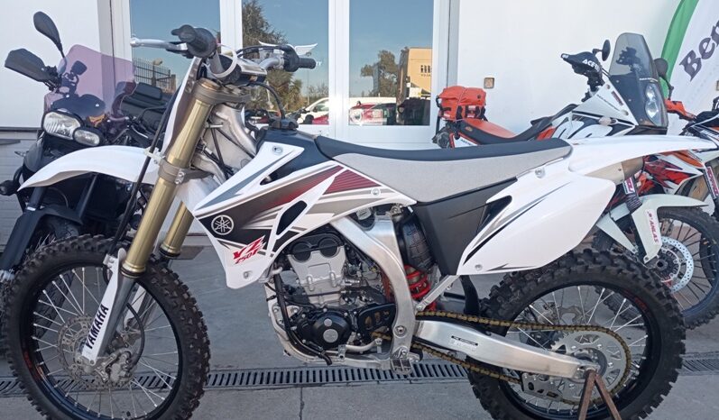 Yamaha YZ 250 F – km 0 – CROSS NUOVA pieno