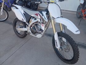 Yamaha YZ 250 F – km 0 – CROSS NUOVA