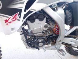 Yamaha YZ 250 F – km 0 – CROSS NUOVA pieno