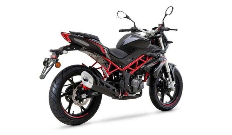 Benelli BN 125 pieno