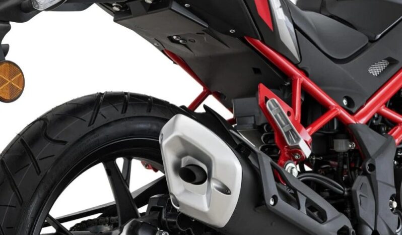 Benelli BN 125 pieno