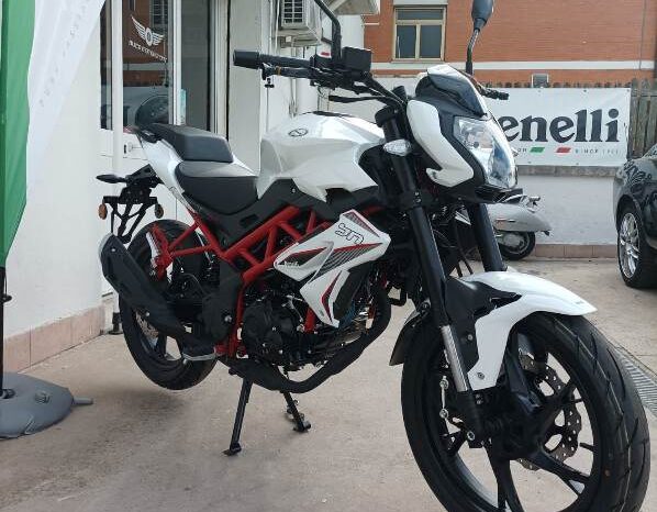 Benelli BN 125 pieno