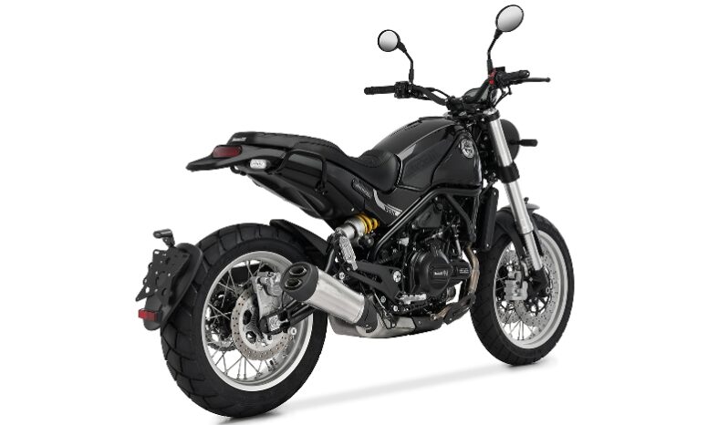 Benelli Leoncino 500 TRAIL pieno