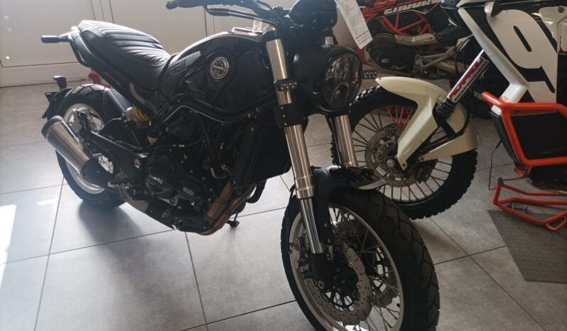 Benelli Leoncino 500 TRAIL pieno
