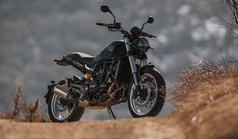 Benelli Leoncino 500 TRAIL pieno