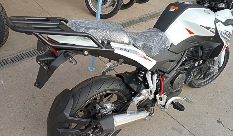 Benelli TRK 251 pieno