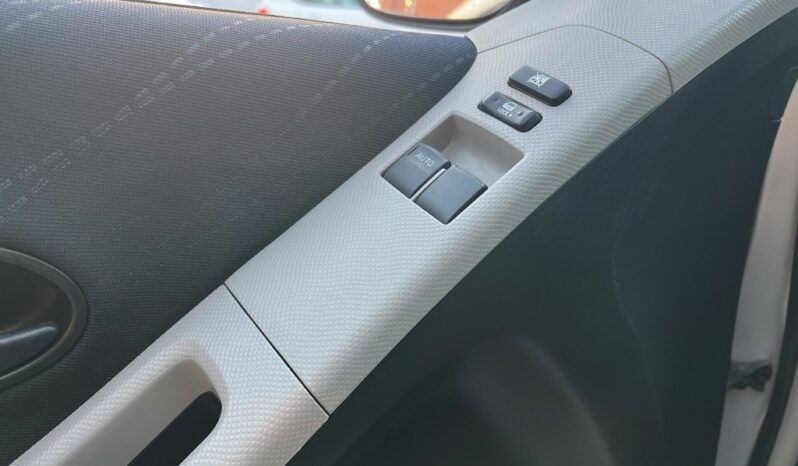 Toyota Yaris 1.0 Active pieno