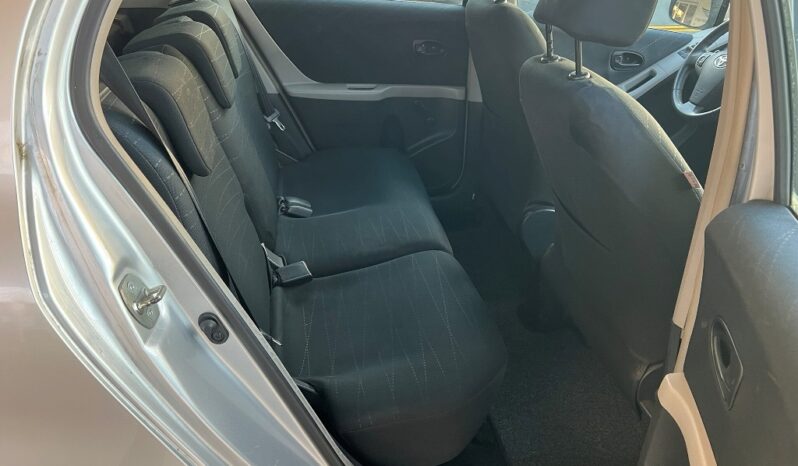 Toyota Yaris 1.0 Active pieno