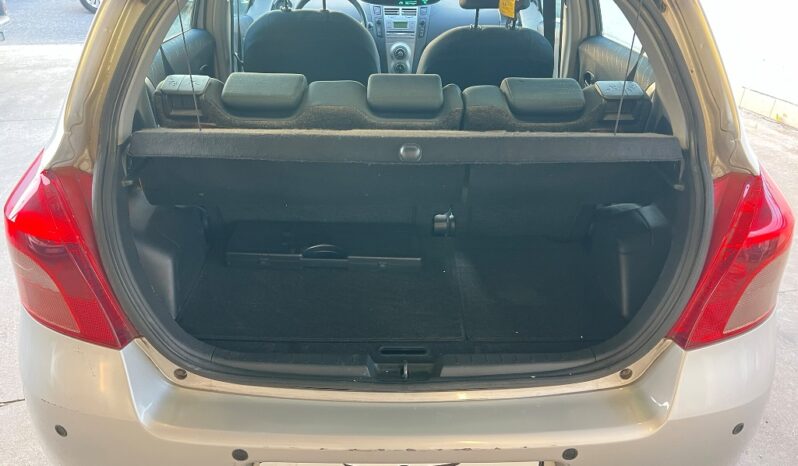 Toyota Yaris 1.0 Active pieno
