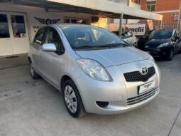 Toyota Yaris 1.0 Active pieno