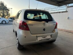 Toyota Yaris 1.0 Active pieno
