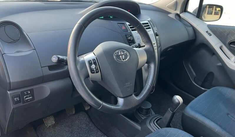 Toyota Yaris 1.0 Active pieno