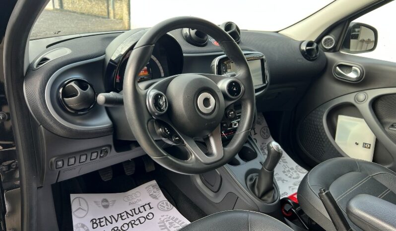 Smart Forfour 1.0 Prime – Total Black pieno