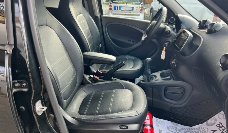 Smart Forfour 1.0 Prime – Total Black pieno