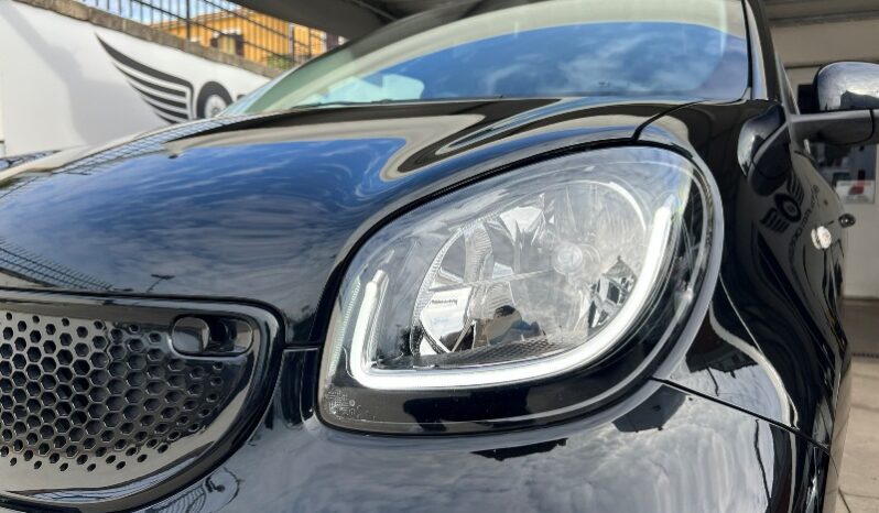 Smart Forfour 1.0 Prime – Total Black pieno