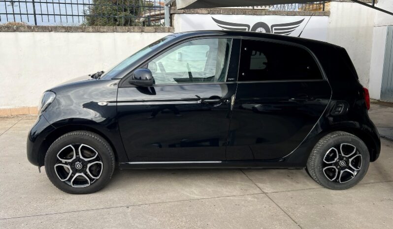 Smart Forfour 1.0 Prime – Total Black pieno