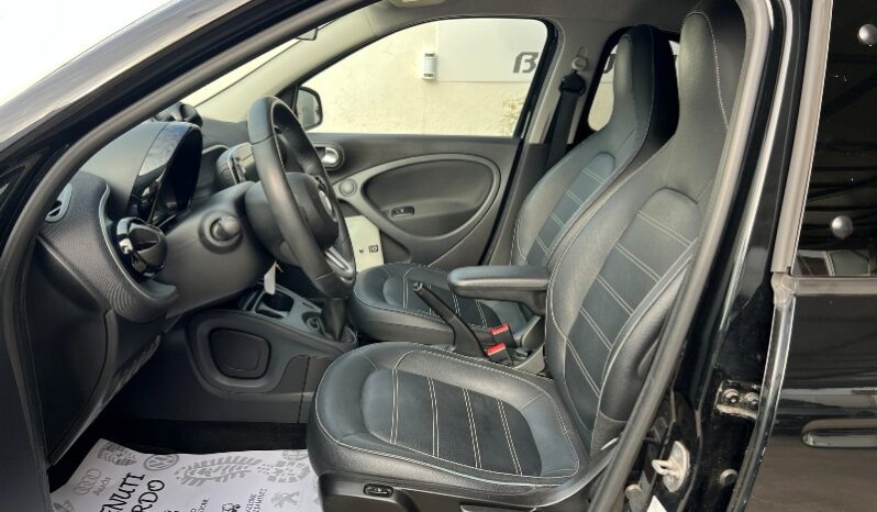 Smart Forfour 1.0 Prime – Total Black pieno