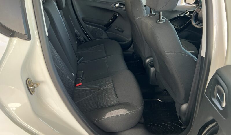 Peugeot 208 1.2 Active pieno