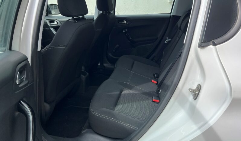 Peugeot 208 1.2 Active pieno