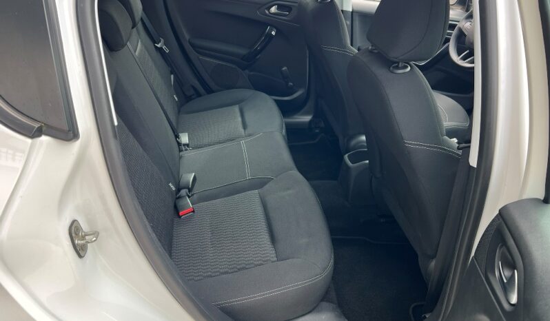 Peugeot 208 1.2 Active pieno