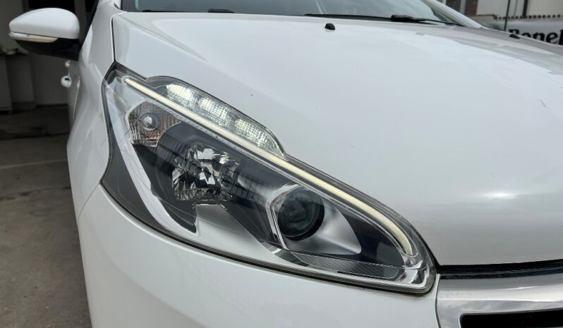 Peugeot 208 1.2 Active pieno