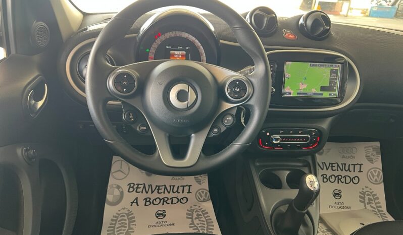 Smart Forfour 1.0 Passion Twinamic Total Black pieno