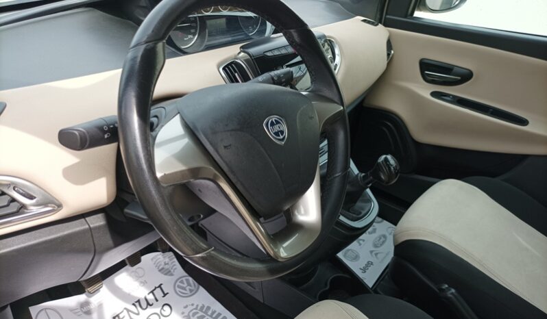 Lancia Ypsilon 1.3 MTJ Gold pieno