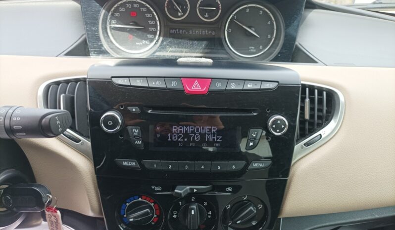 Lancia Ypsilon 1.3 MTJ Gold pieno