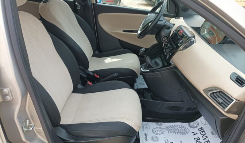 Lancia Ypsilon 1.3 MTJ Gold pieno