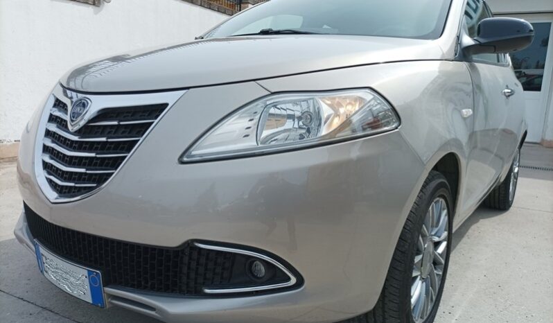 Lancia Ypsilon 1.3 MTJ Gold pieno