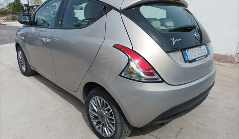 Lancia Ypsilon 1.3 MTJ Gold pieno