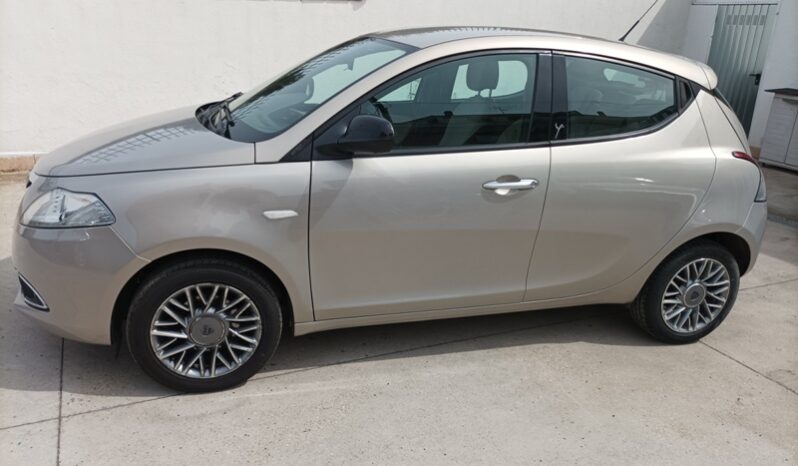 Lancia Ypsilon 1.3 MTJ Gold pieno